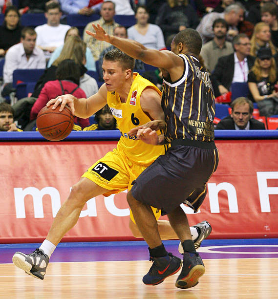 疑为球队带 疑为球队带