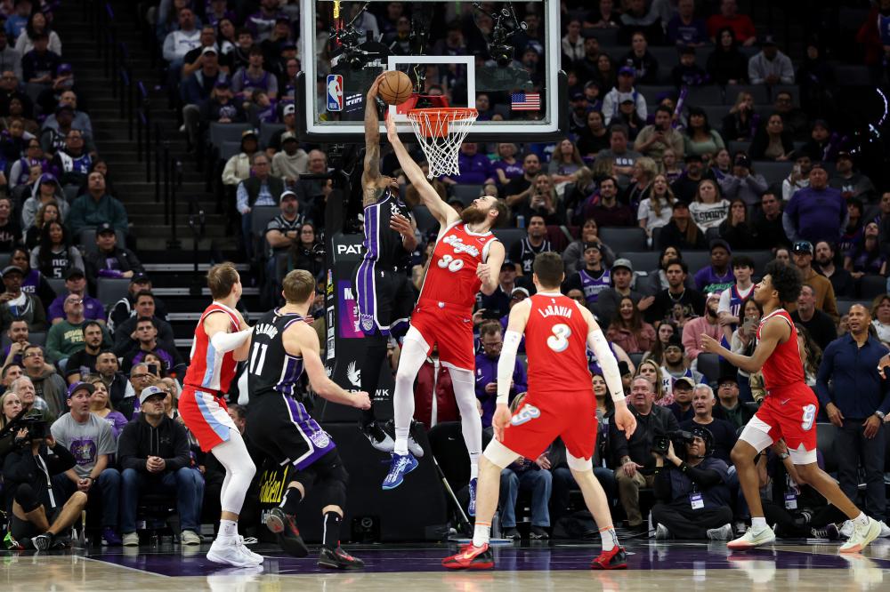 将球固定住 将球固定住