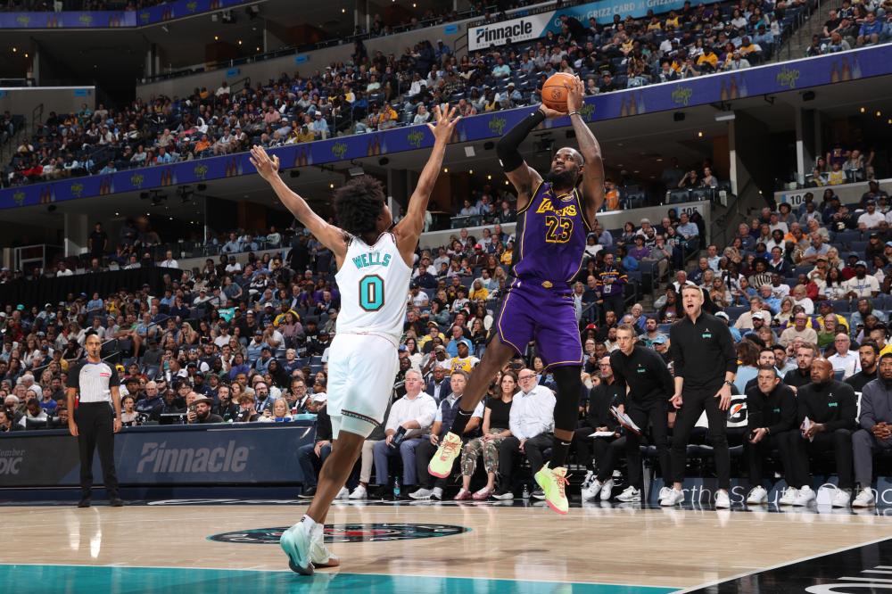 突出的运动 突出的运动