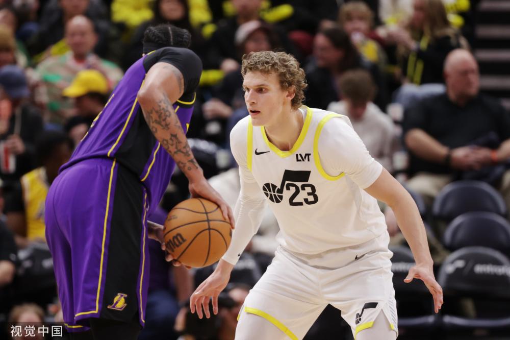 闪电般的速 闪电般的速