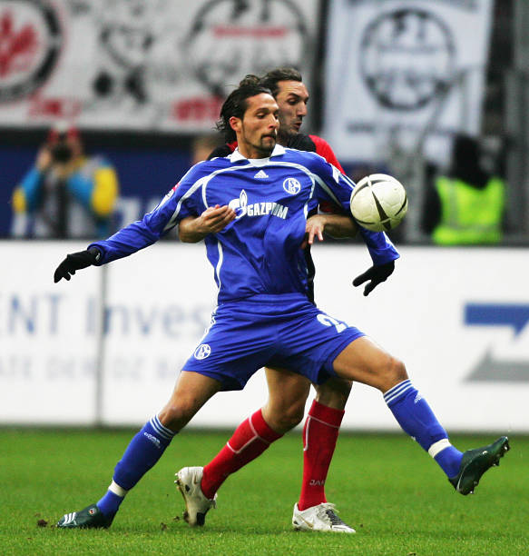 队在激烈的 队在激烈的